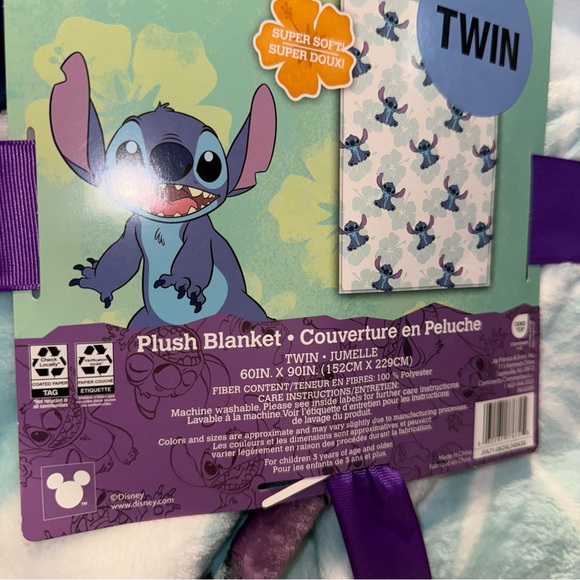 Stitch Twin Size Plush Blanket - Picture 2 of 4